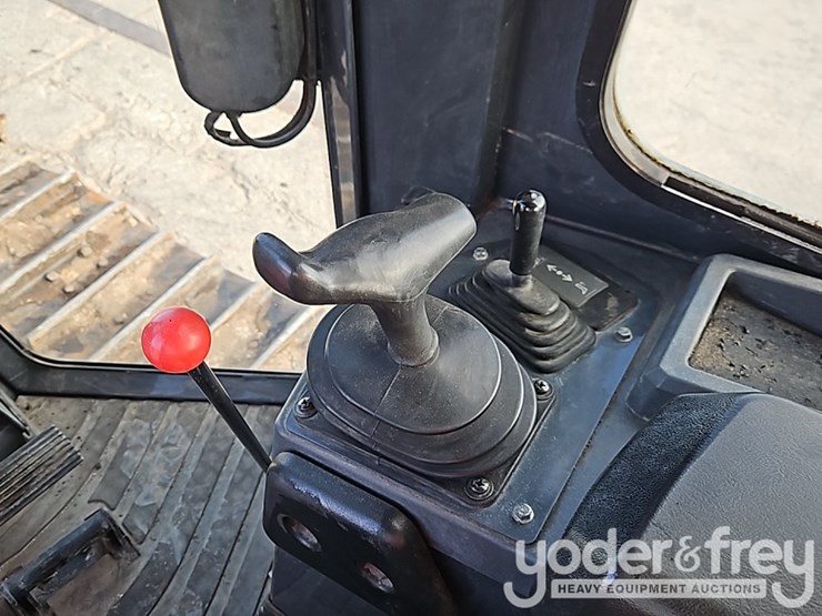deere-450k-image-32