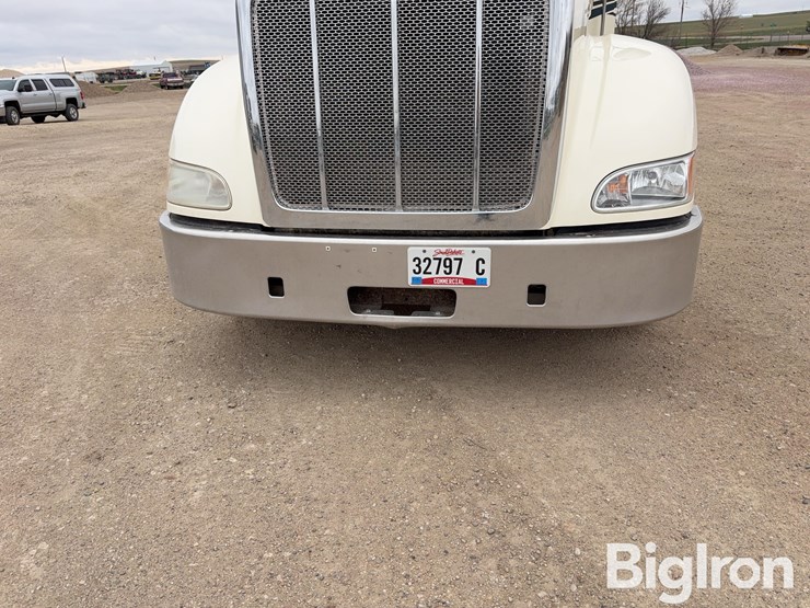 2011-peterbilt-386-image-10