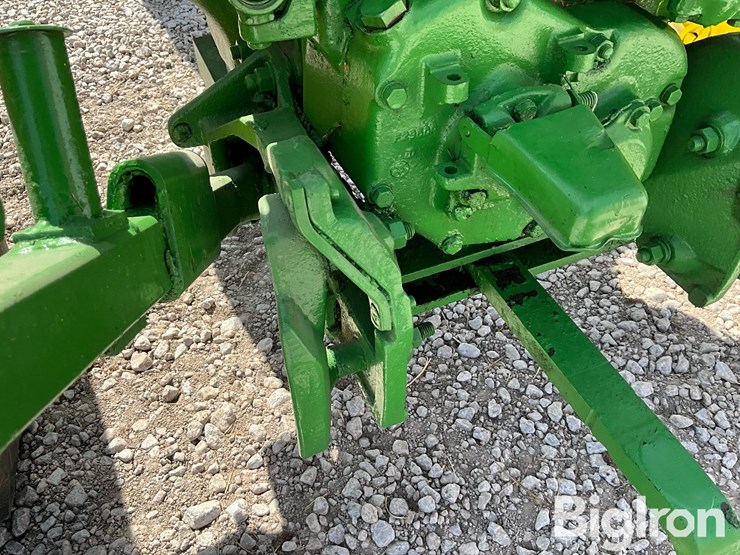 1956-john-deere-720-image-11