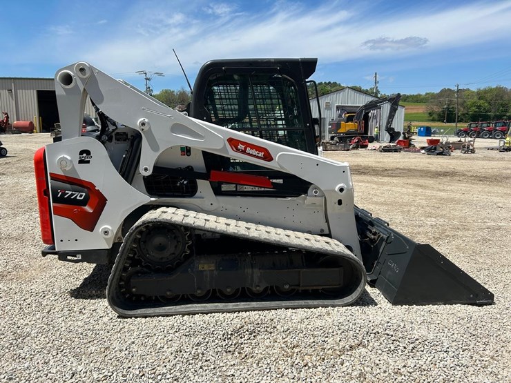 2023-bobcat-t770-image-5