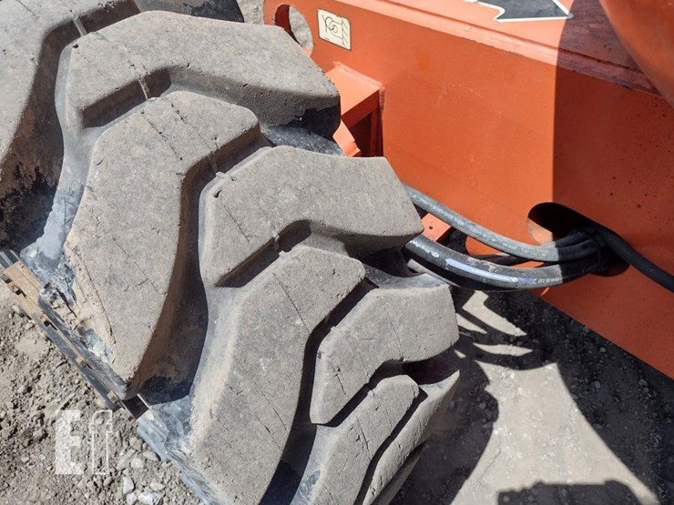 2002-jlg-600ajn-image-31