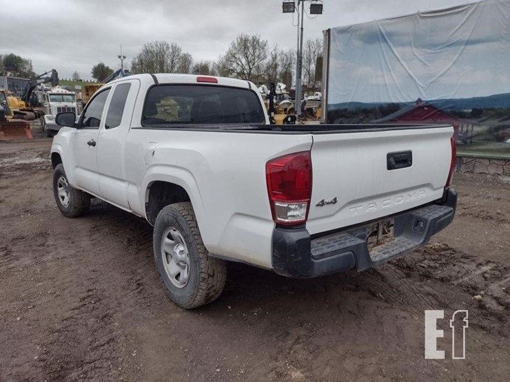 2018-toyota-tacoma-image-33