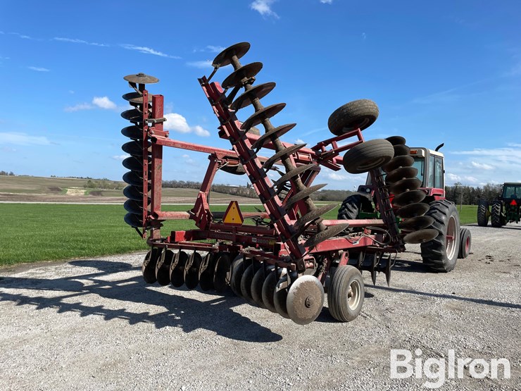 case-ih-3900-image-5