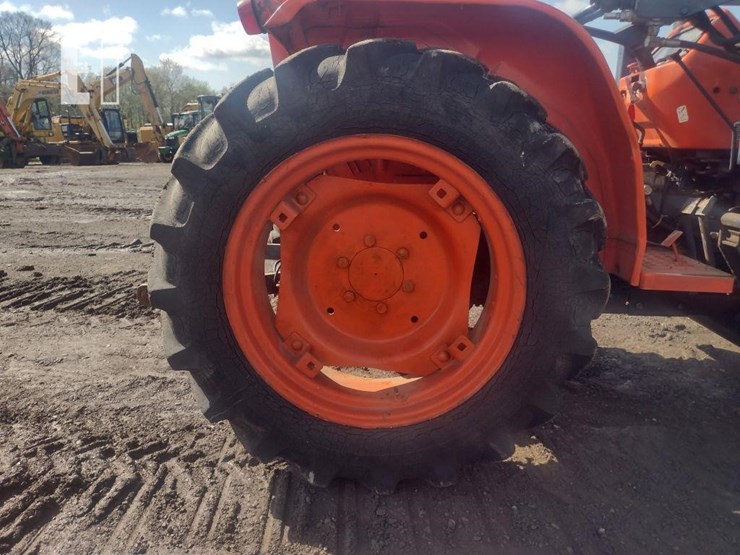 kioti-lb2204-image-23