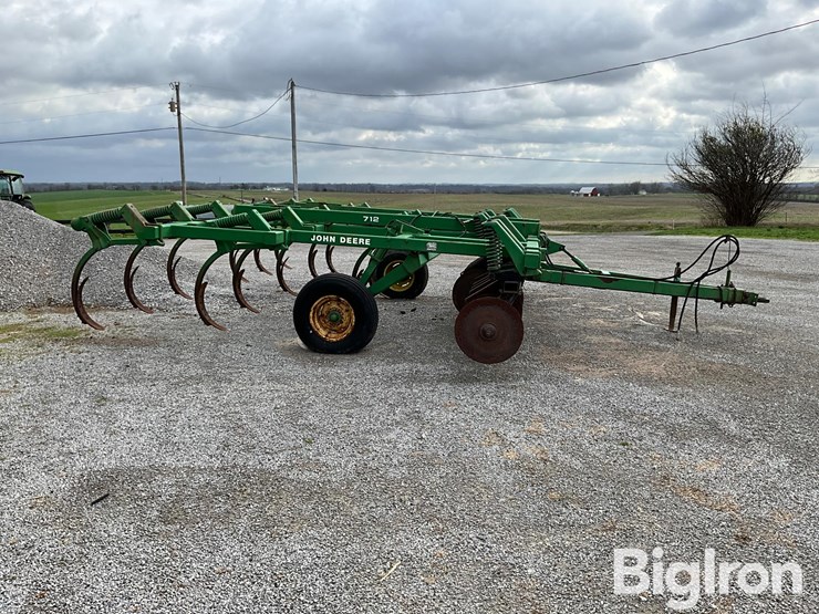 john-deere-712-image-4
