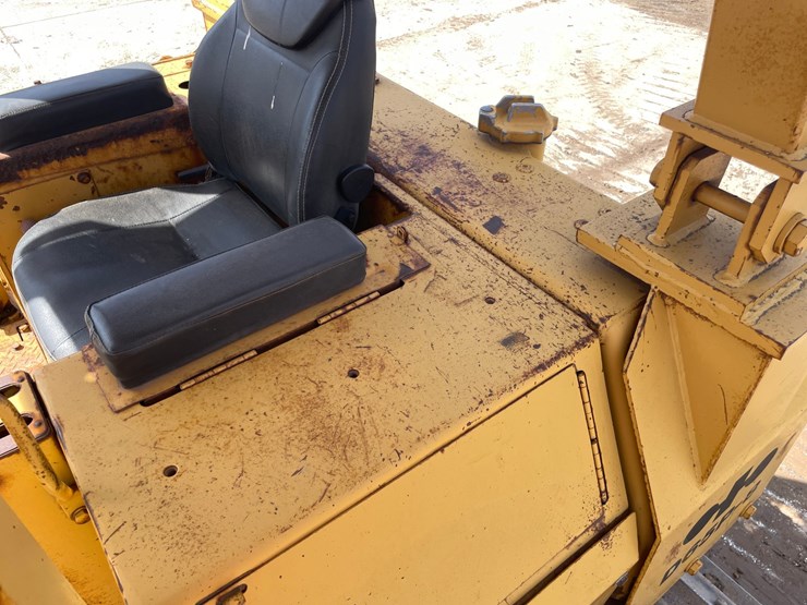 #4035-•-1986-komatsu-dozer-image-42