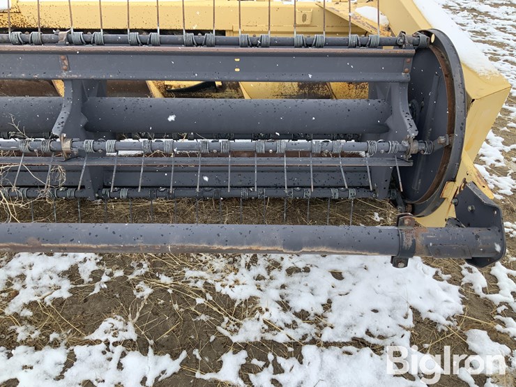 new-holland-2324-image-15