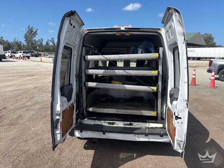 2013-ford-transit-connect-image-21