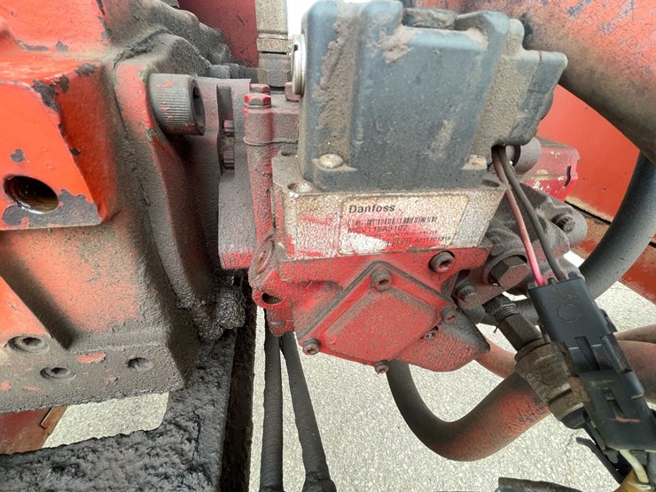 #4047-•-1991-royer-top-soil-shredder-image-95