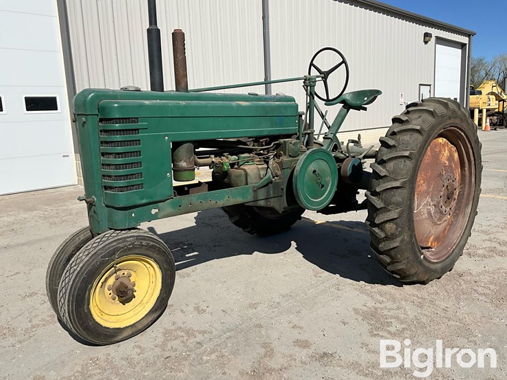 1942-john-deere-b-image-1