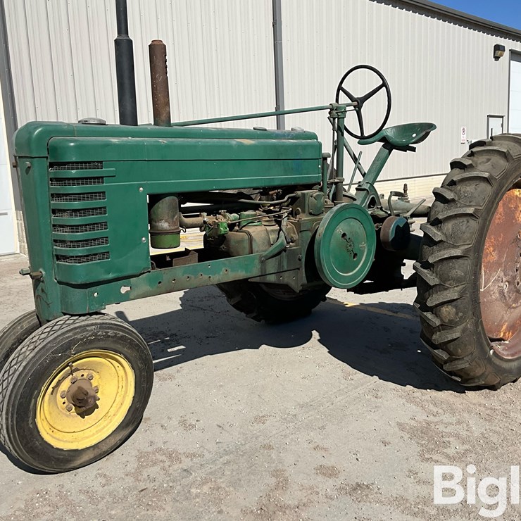 1942 JOHN DEERE B