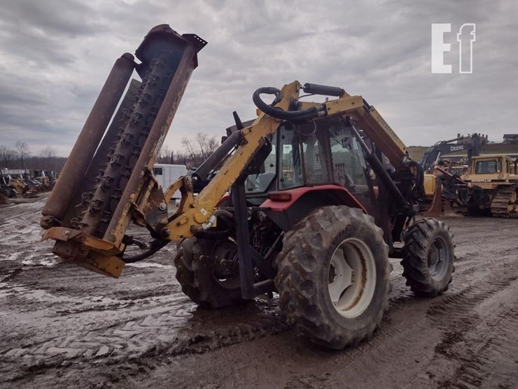 2002-massey-ferguson-4233-image-34