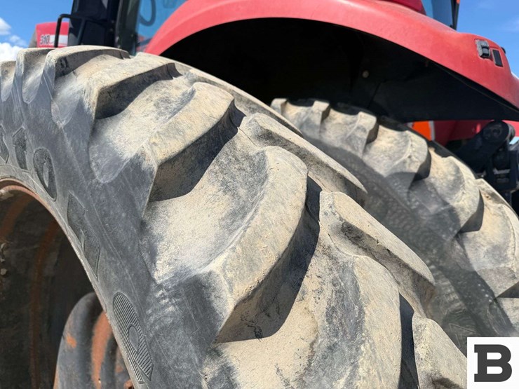 2015-case-ih-magnum-310-image-55