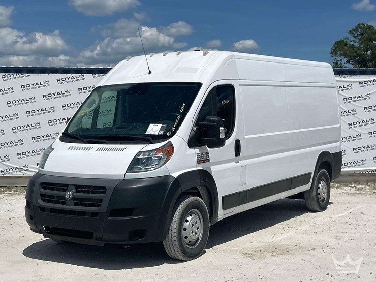 2022-ram-promaster-2500-image-1