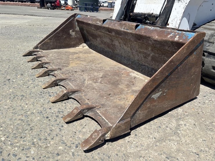 2016-bobcat-t650-image-9