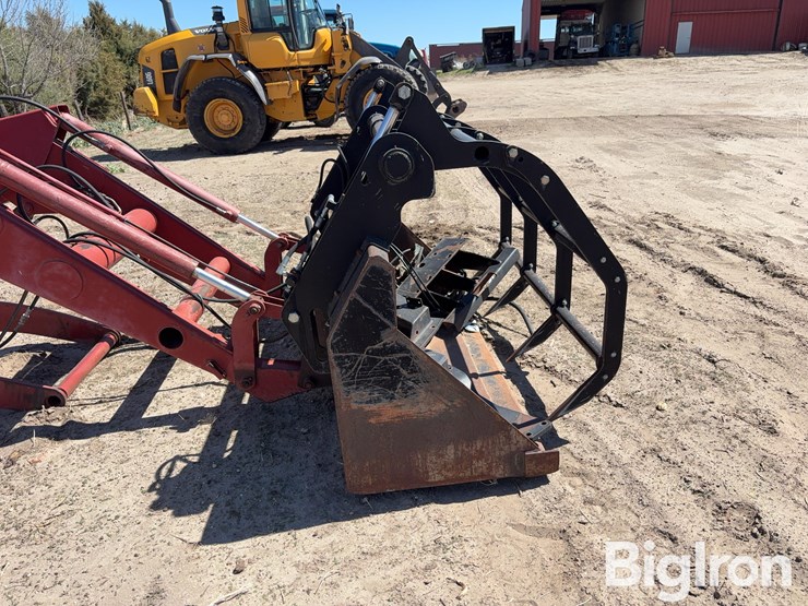 case-ih-l300-image-16