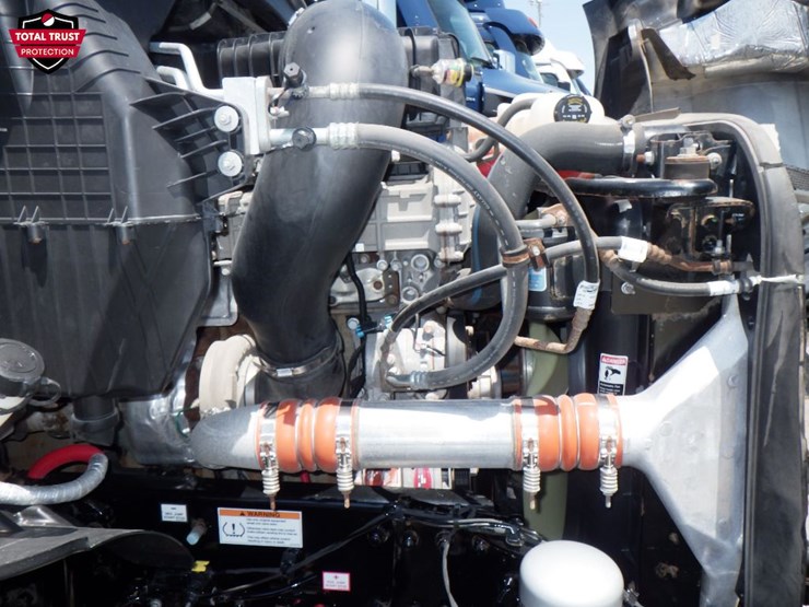 2022-freightliner-cascadia-116-image-22