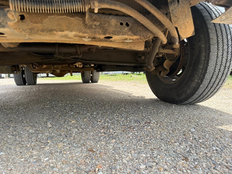 1999-ford-f350-image-26