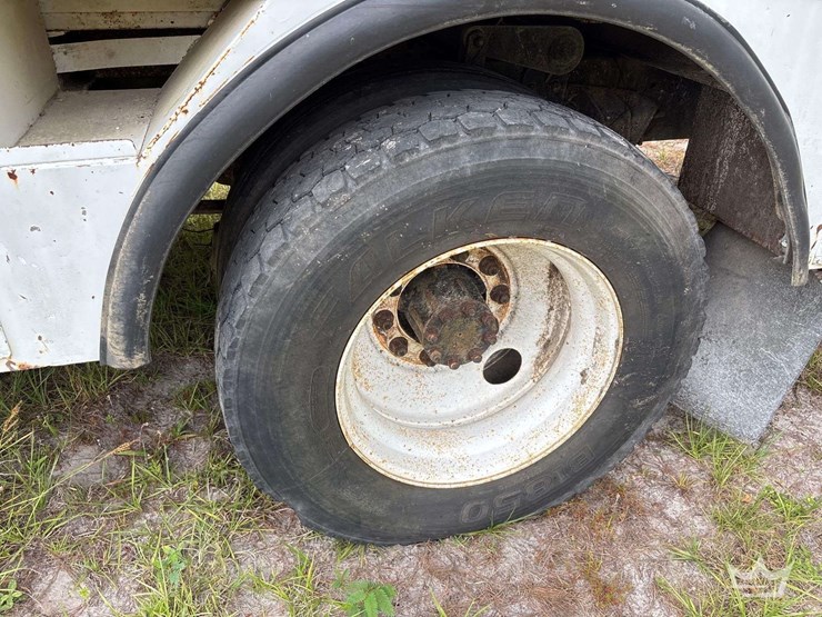 2006-international-durastar-4300-image-49
