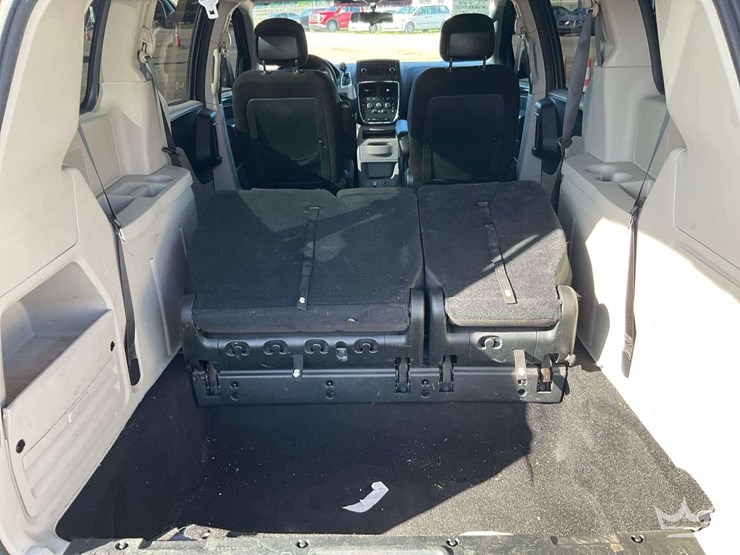 2017-dodge-grand-caravan-image-31