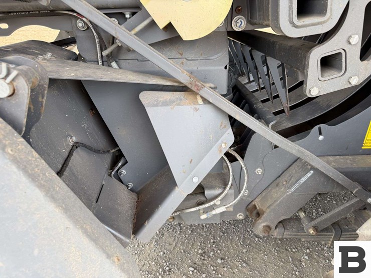 2022-massey-ferguson-2270-image-30