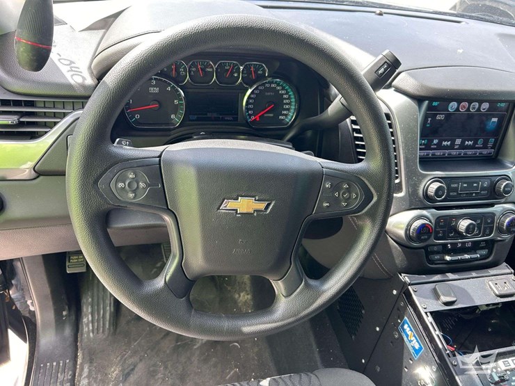 2018-chevrolet-tahoe-image-11