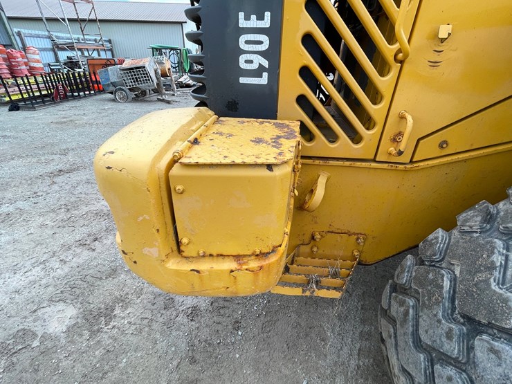 volvo-l90e-image-22