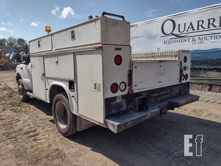 2005-ford-f450-image-33