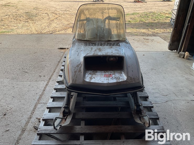 john-deere-440-image-2