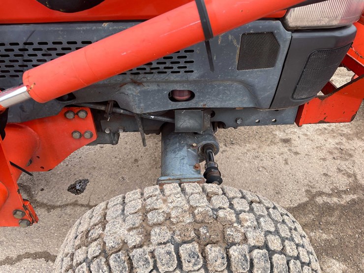 #4054-•-kubota-tractor-image-42