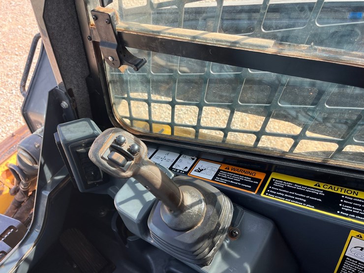 2019-deere-333g-image-19
