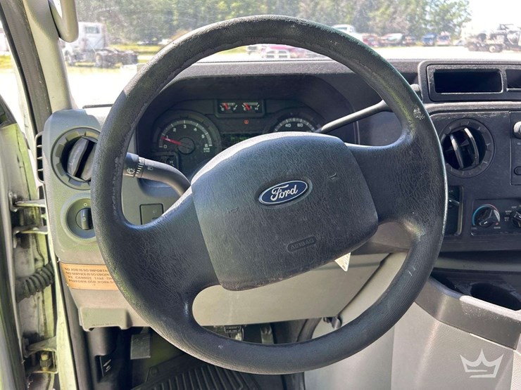 2009-ford-cargo-image-22