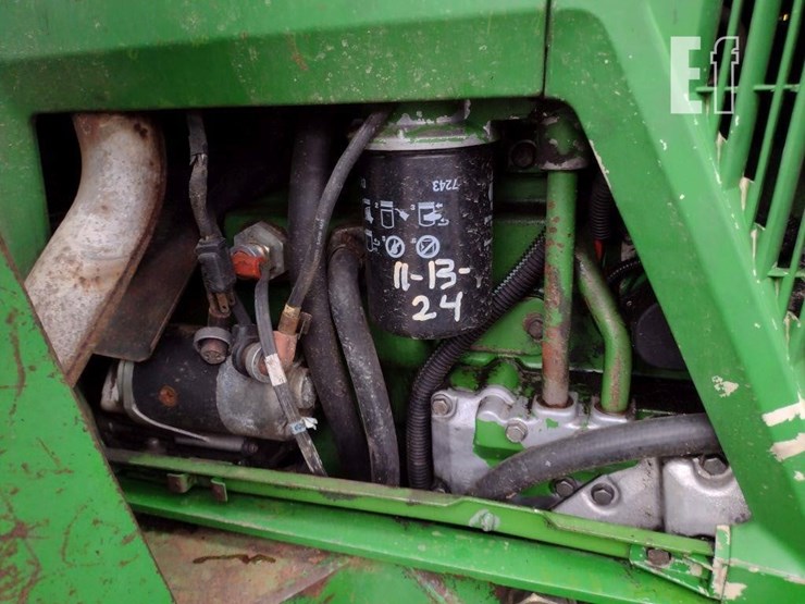 2001-john-deere-6410-image-33