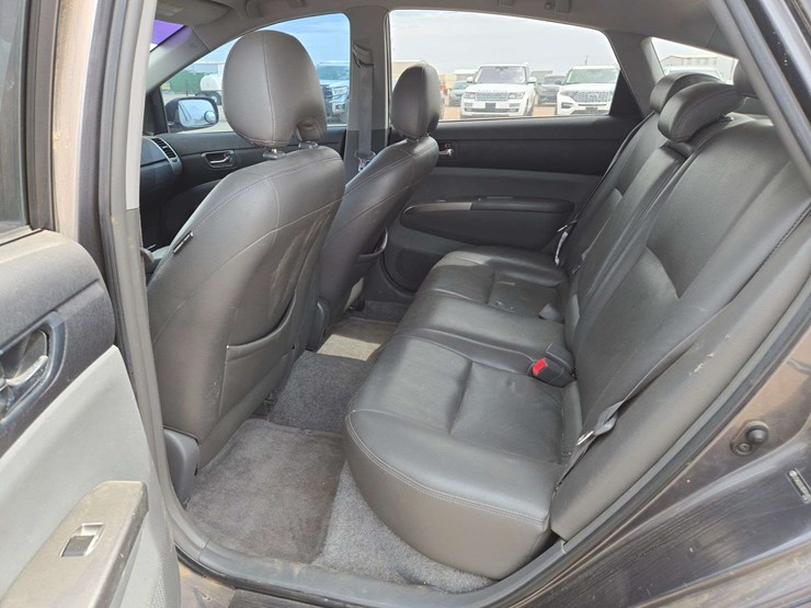 2008-toyota-prius-hatchback-image-10