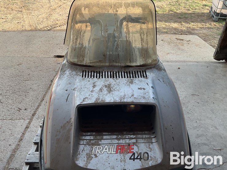 john-deere-440-image-10