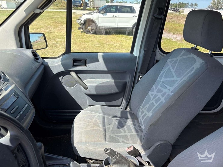 2012-ford-transit-connect-image-23
