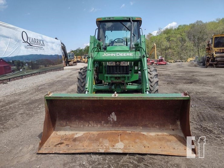 john-deere-6210-image-2