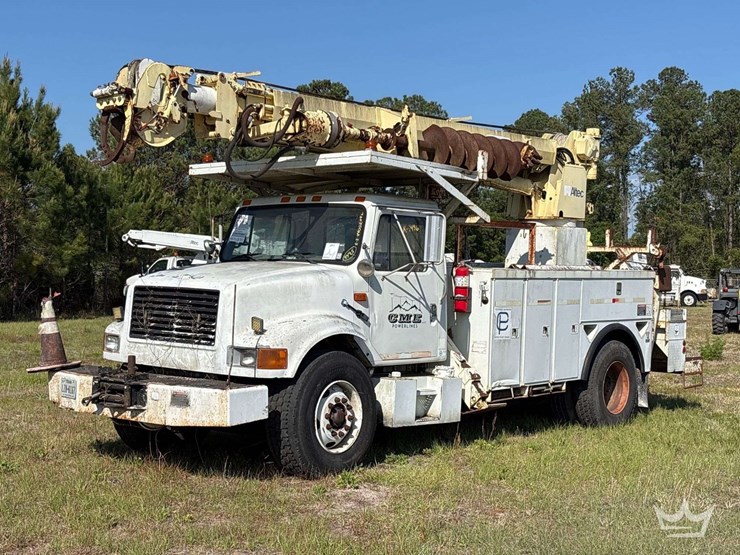 2001-international-4900-image-1