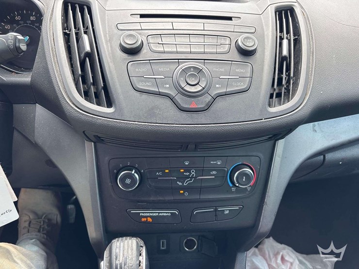 2017-ford-escape-image-16