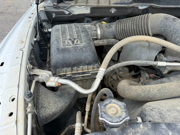 2014-dodge-1500-image-26