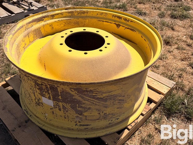 john-deere-8430-image-3