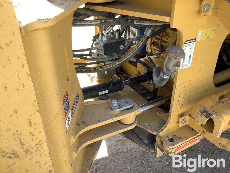 2013-deere-544k-image-9
