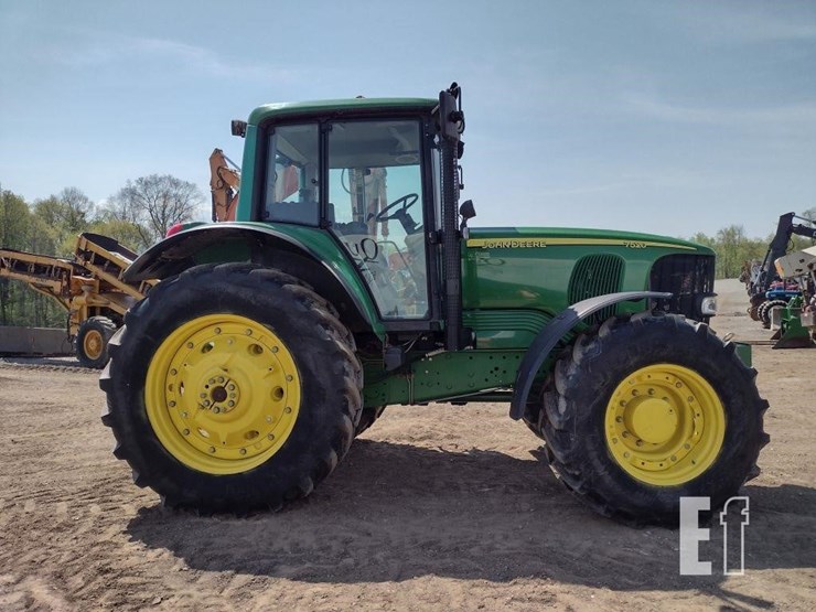 2003-john-deere-7520-image-3