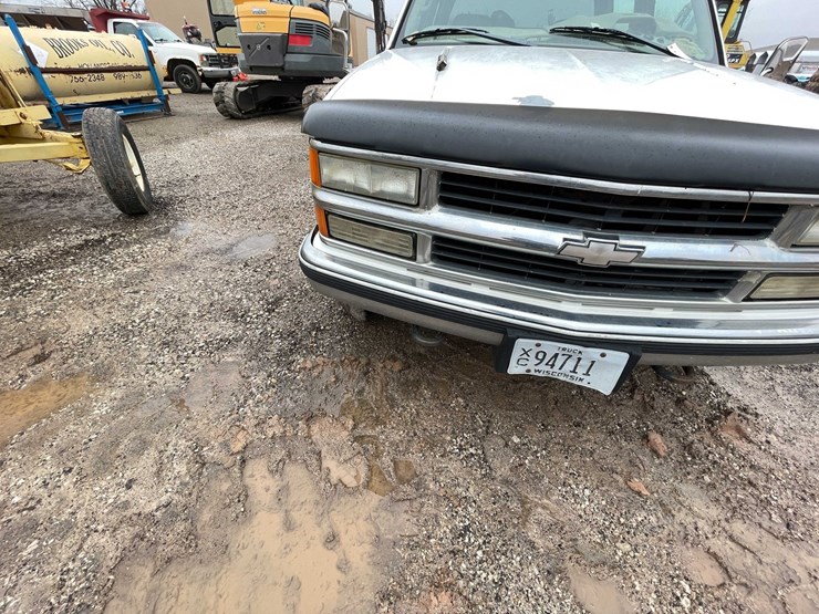 1998-chevrolet-3500-image-9