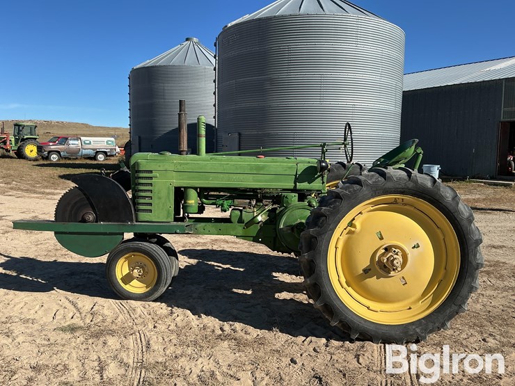 john-deere-b-image-8