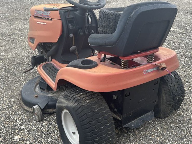troy-bilt-bronco-image-7