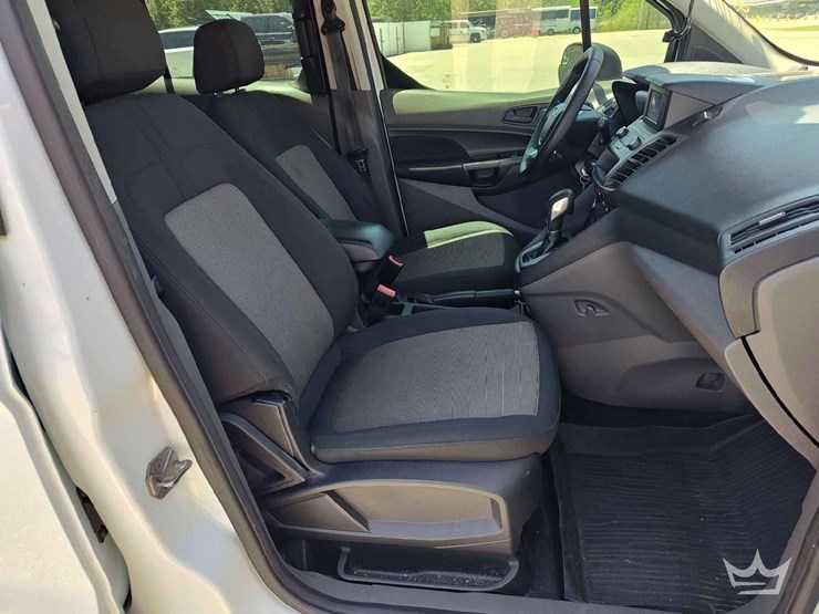 2019-ford-transit-connect-image-14