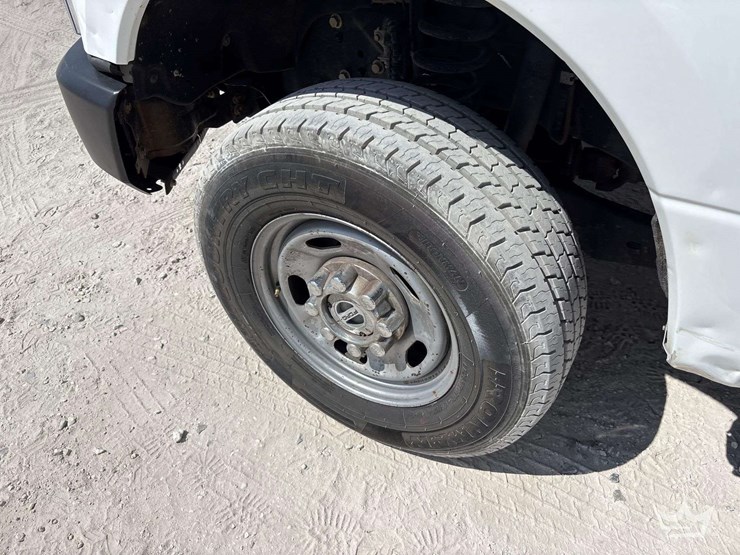 2021-ford-f250-image-35