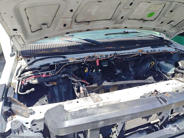 2017-ford-e450-image-11