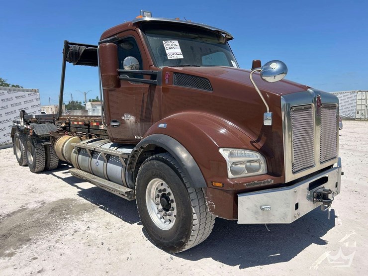 2017-kenworth-t880-image-2